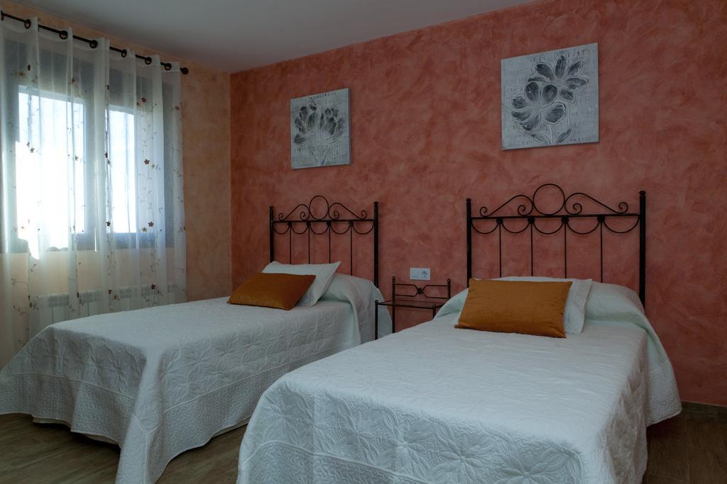 Casa Rural La Canchalera Losar De La Vera Room photo