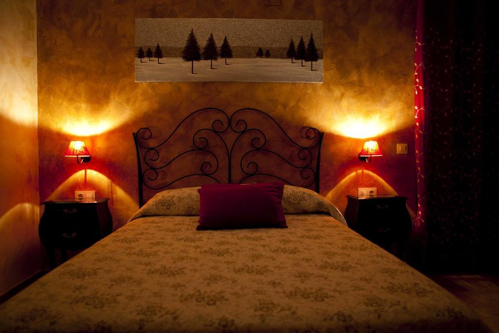 Casa Rural La Canchalera Losar De La Vera Room photo