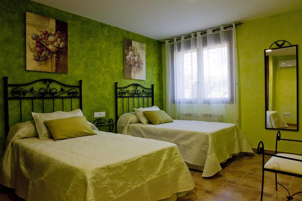 Casa Rural La Canchalera Losar De La Vera Room photo